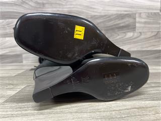 LOUIS VUITTON BLACK SUEDE LEATHER BOOTS | SIZE 9.5 US - 41 EU